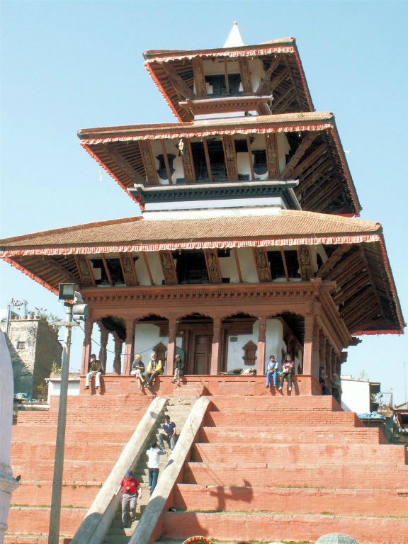 NEPAL - KATHMANDU - een pagode bij Durbar Square