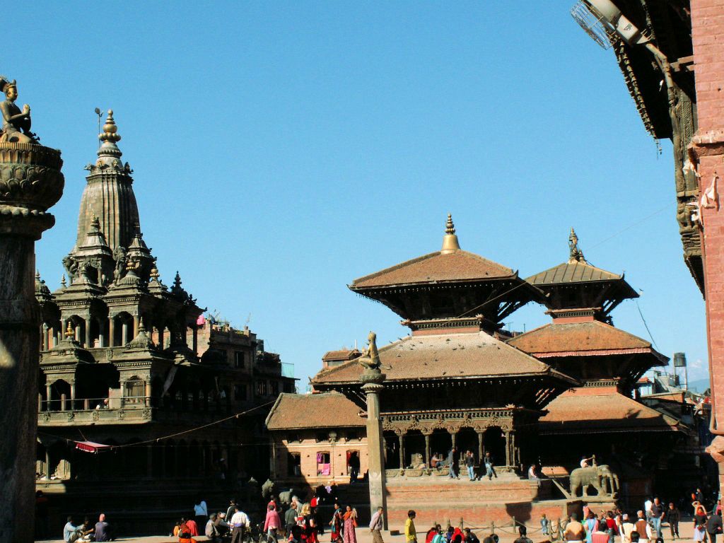 NEPAL - KATHMANDU (PATAN) - de diverse tempels op Patan Durbar Squara