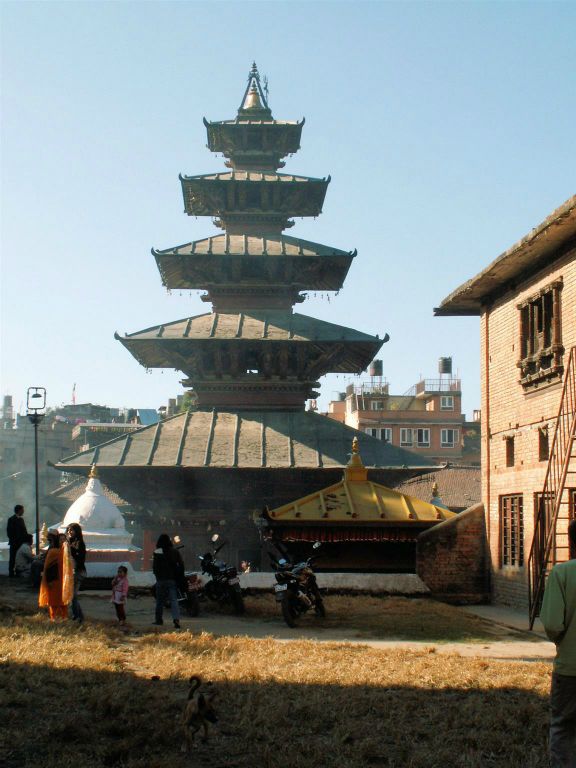 NEPAL - KATHMANDU (PATAN) - de Kumbeshwar Mandir tempel