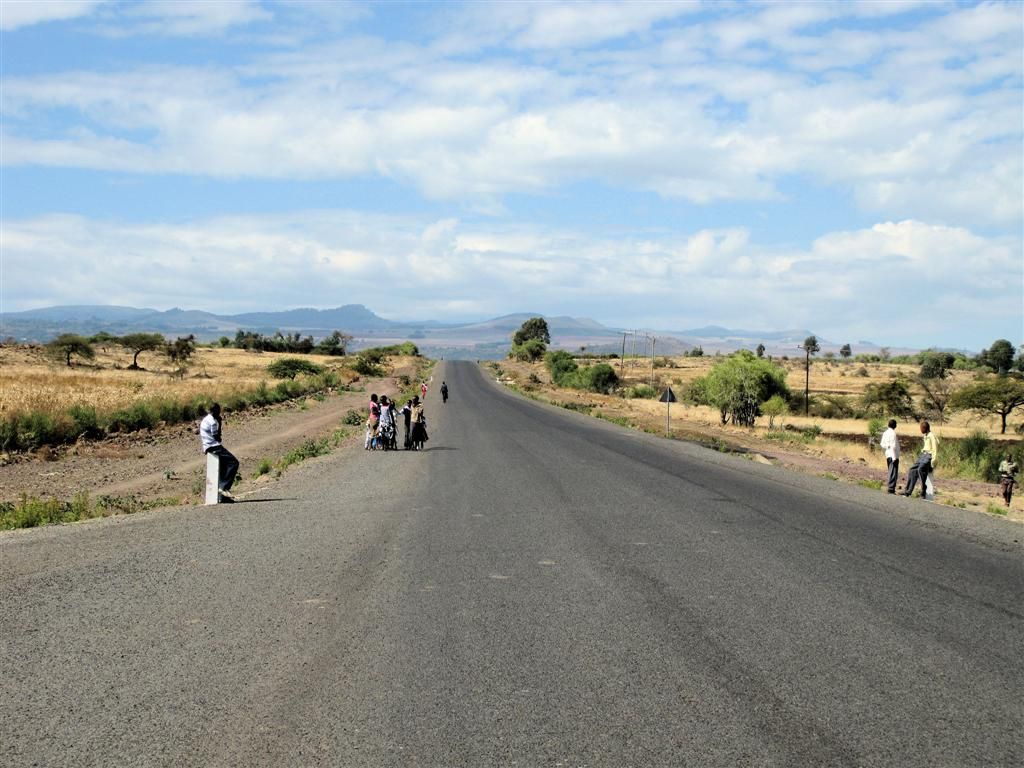 KENIA - MOUNT KENYA -> BUFFALO SPRINGS - uitzicht bij een koffiestop