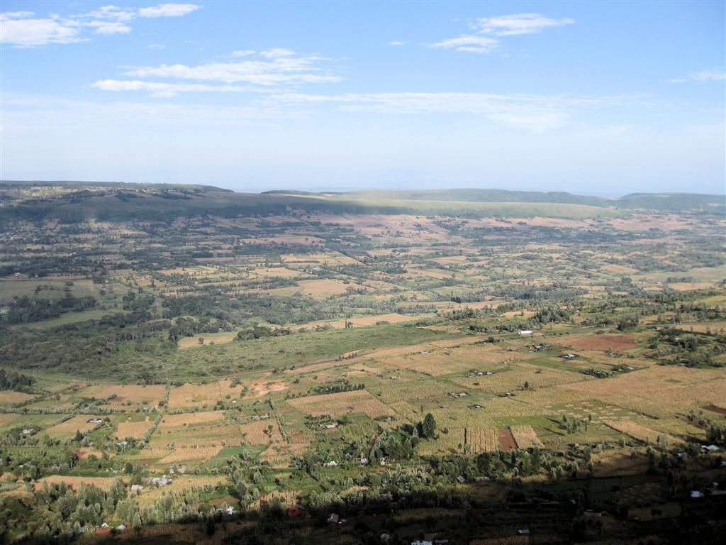 KENIA - NYAHURURU -> LAKE NAKURU NATIONAL PARK - uitzicht op Great Rift Valley