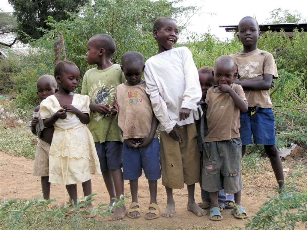 KENIA - BARINGOMEER - Keniaanse kinderen
