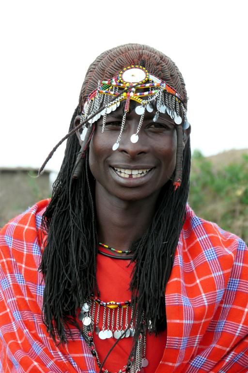 KENIA - NAIVASHA -> MASAI MARA NATIONAL PARK - een Masai krijger