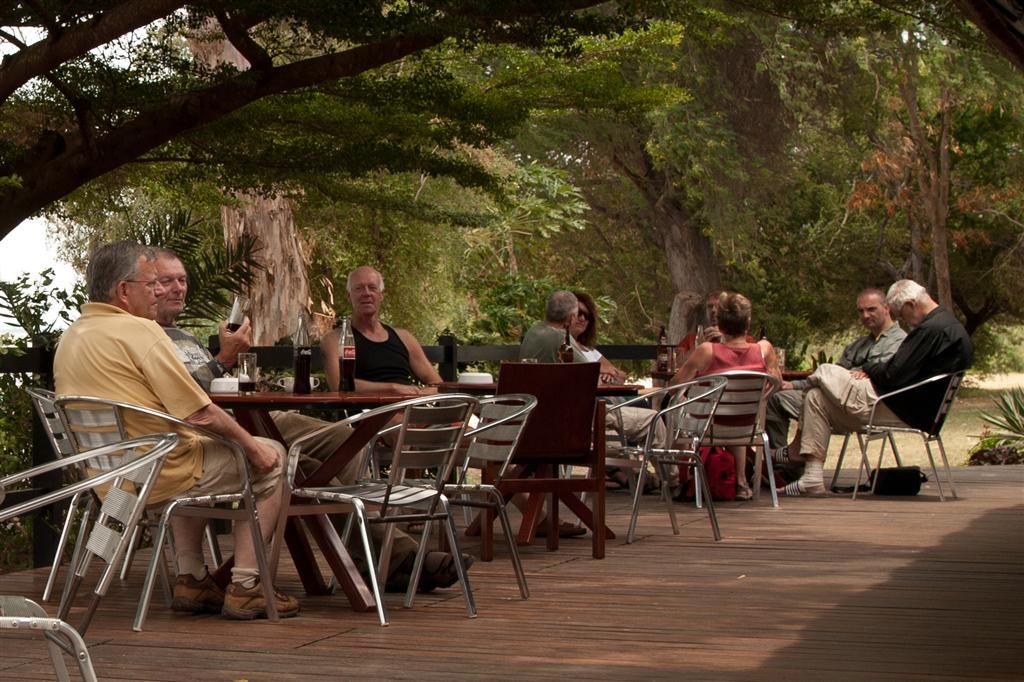 TANZANIA - VICTORIAMEER - het terras van onze lodge