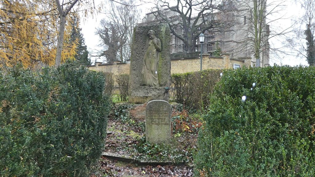 MARKKLEEBERG - een oorlogsmonument