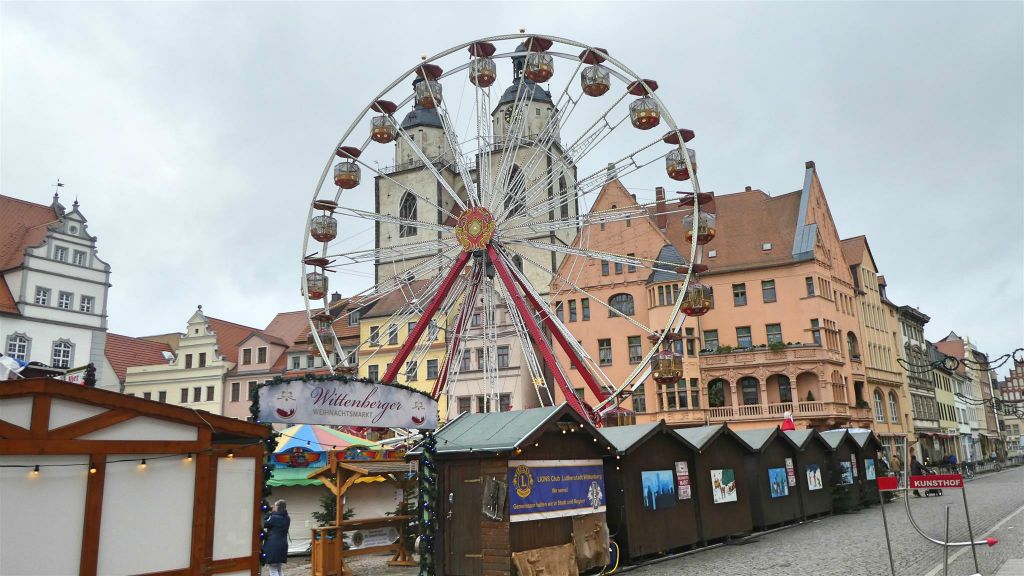 WITTENBERG - een reuzenrad op de kerstmarkt