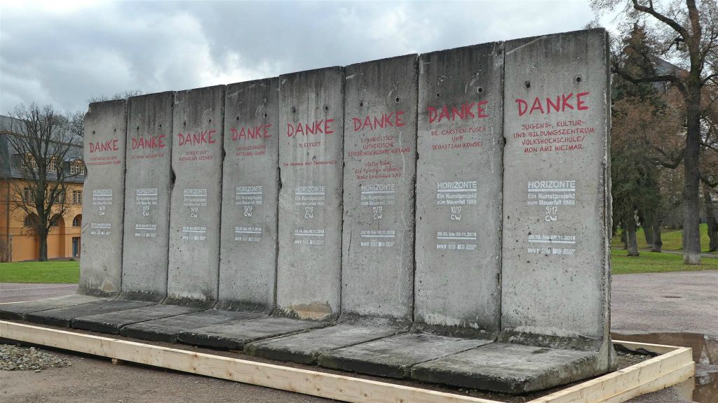 WEIMAR - enkele stukken van de Berlijnse muur