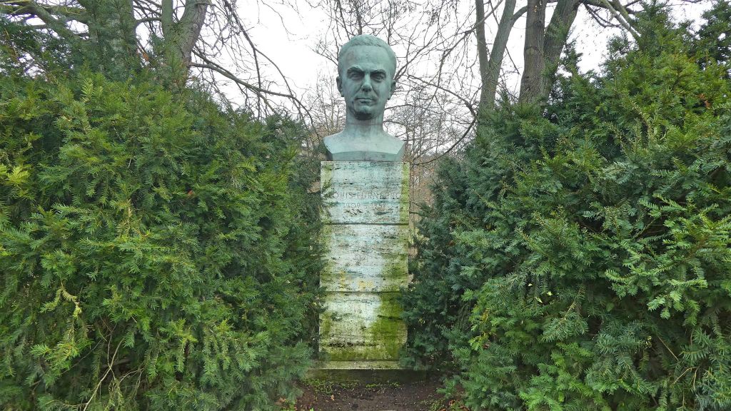 WEIMAR - het Louis Fürnberg monument