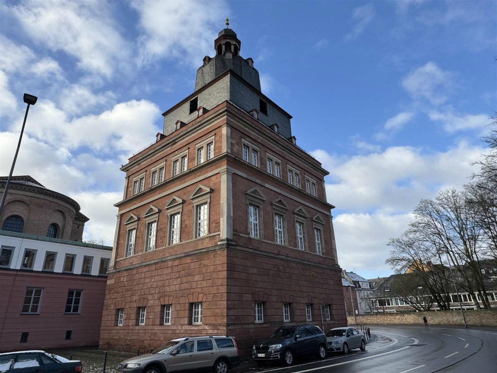 TRIER - de rode toren