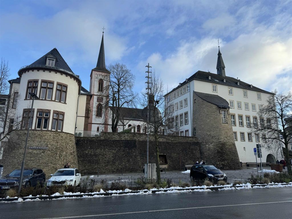 BITBURG - de restanten van de Romeinse stadsmuur van Bitburg