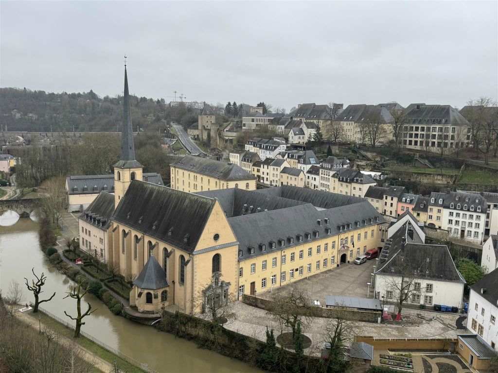 LUXEMBURG - de abdij van Neimënster
