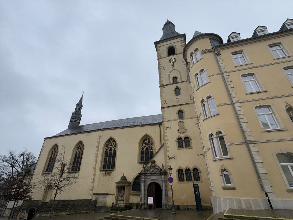 LUXEMBURG - de Sint-Michielskerk