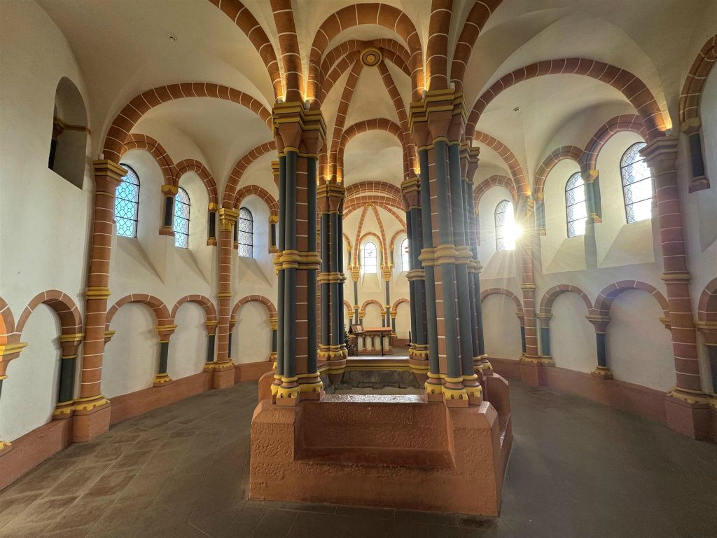 VIANDEN - de bovenkapel in het kasteel