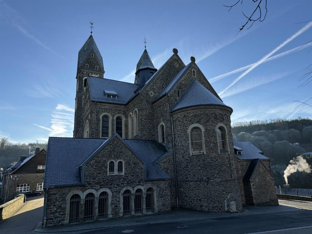 CLERVAUX - de kerk van de heiligen Cosmas en Damianus