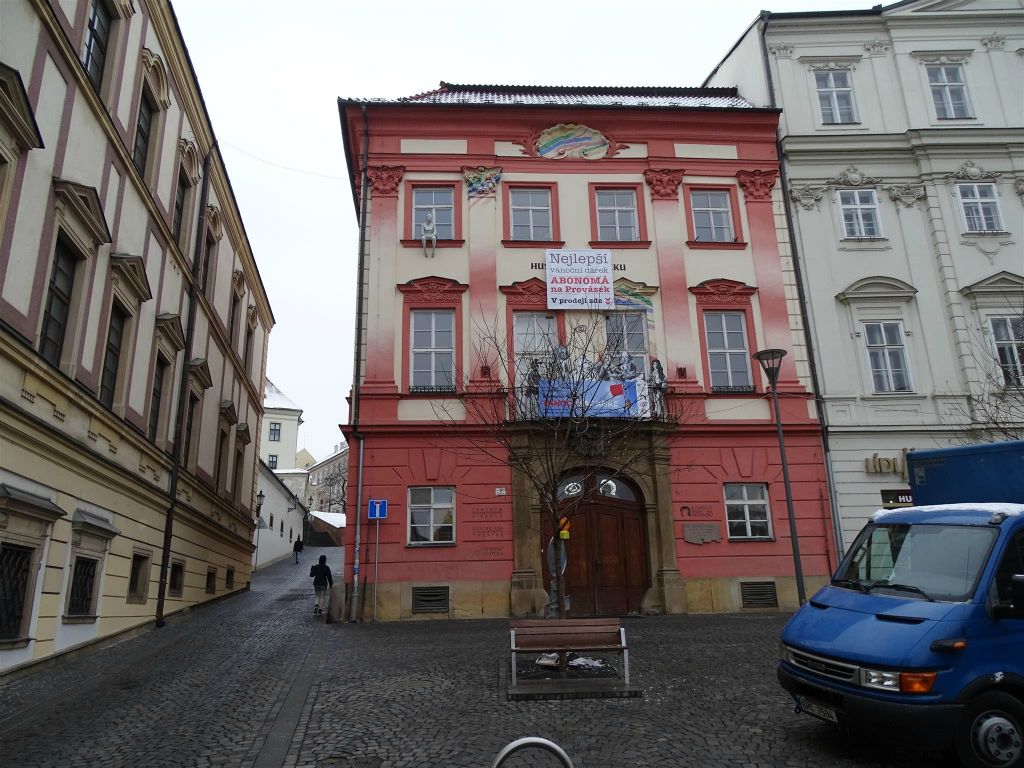 BRNO- het theater Divadlo Husa na provázku