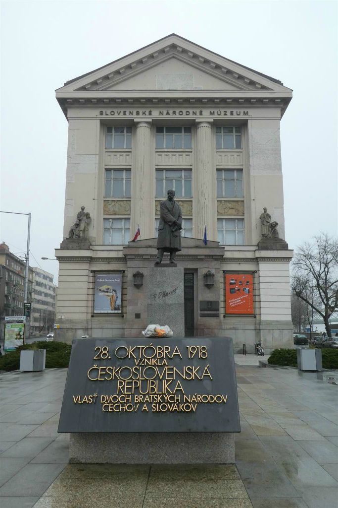 BRATISLAVA (SLOWAKIJE) - het Slowaaks nationaal museum