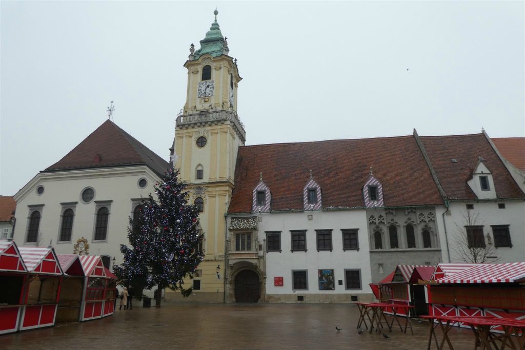 BRATISLAVA (SLOWAKIJE) - de Jezuïetenkerk