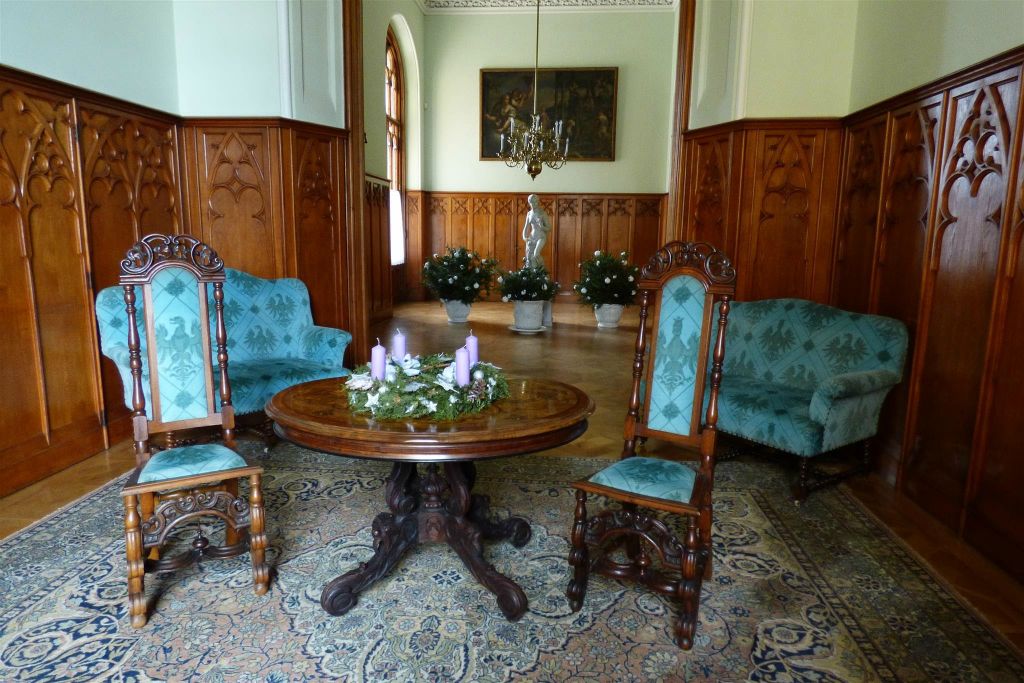 LEDNICE - enkele meubels in het kasteel van Lednice