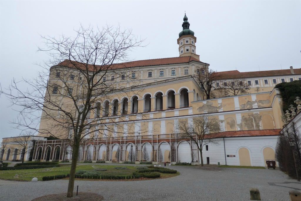 MIKULOV - het kasteel van Mikulov