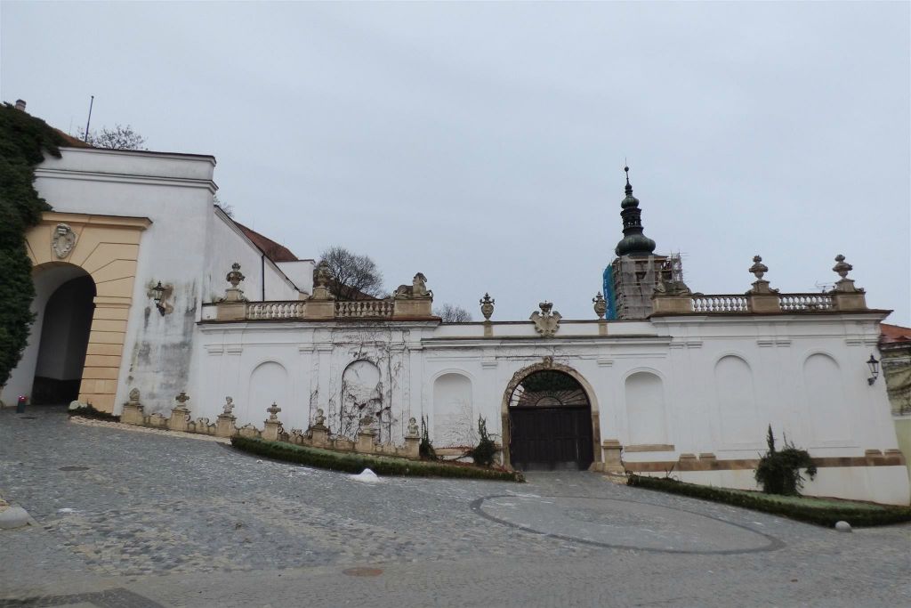 MIKULOV - een muur bij het kasteel van Mikulov