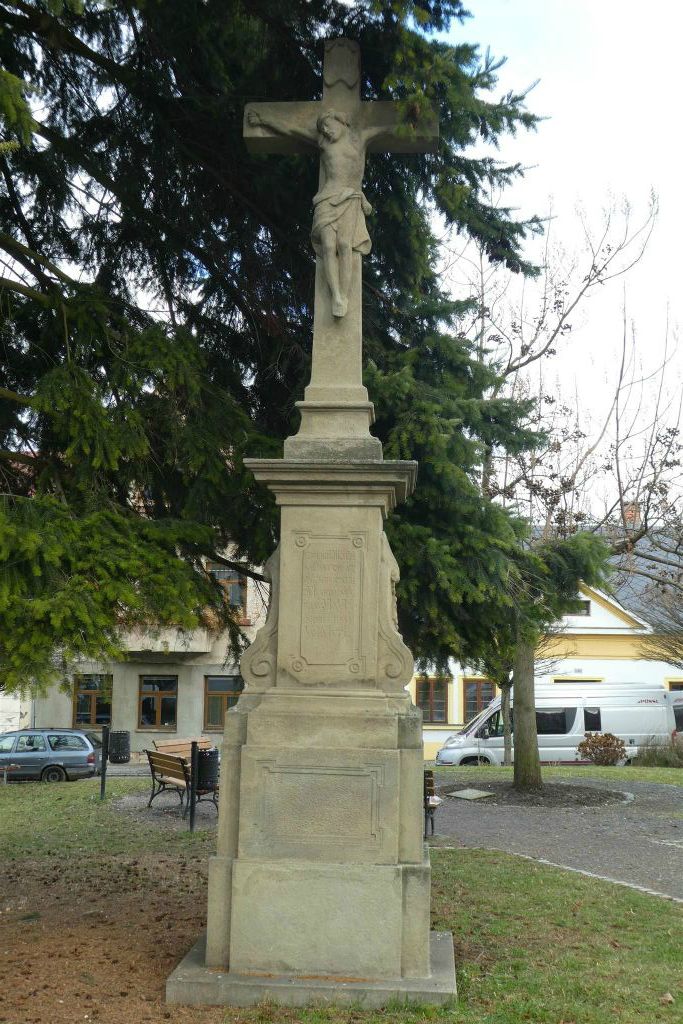 KROMERIZ - een standbeeld