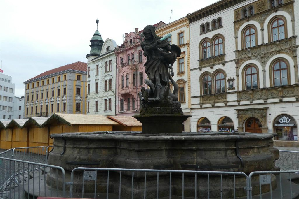 OLOMOUC - de Hercules fontein