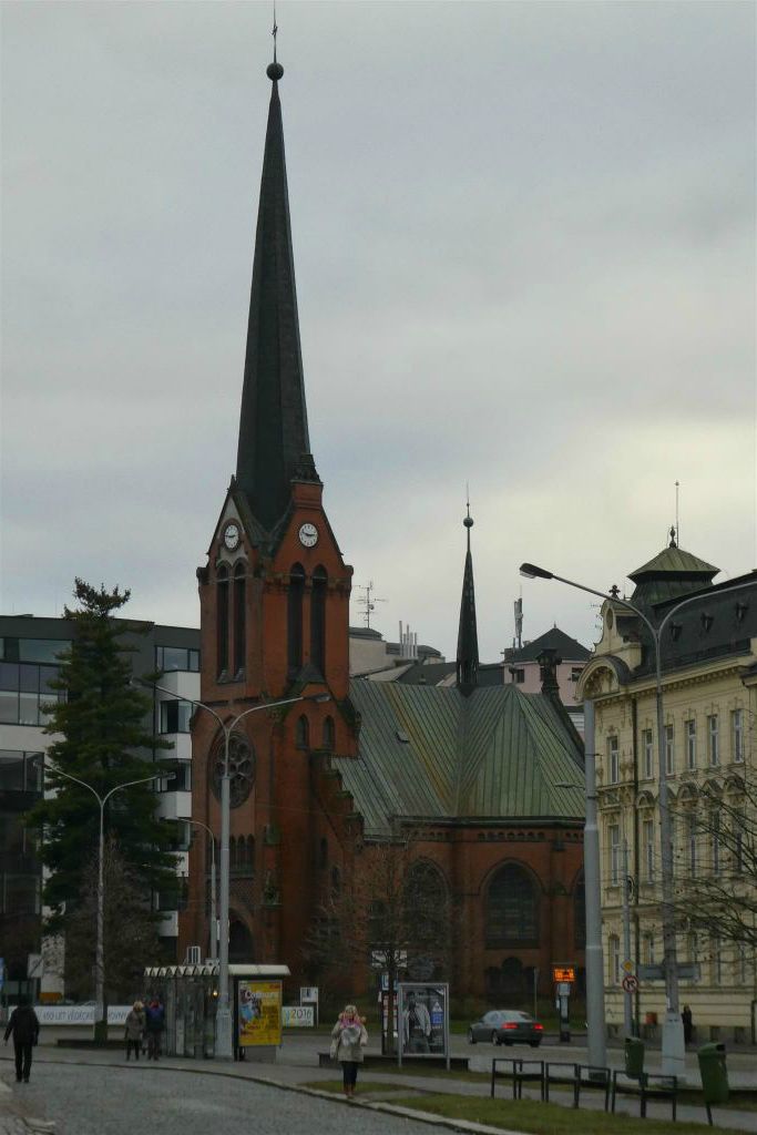 OLOMOUC - de rode kerk