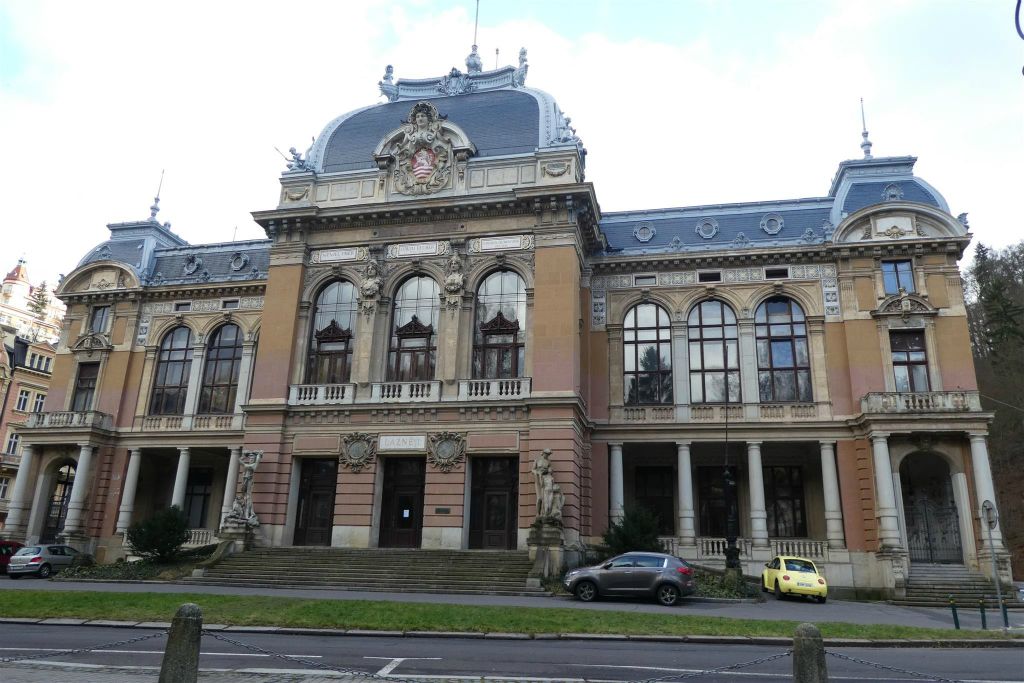KARLOVY VARY - een voormalig koninklijk badhuis