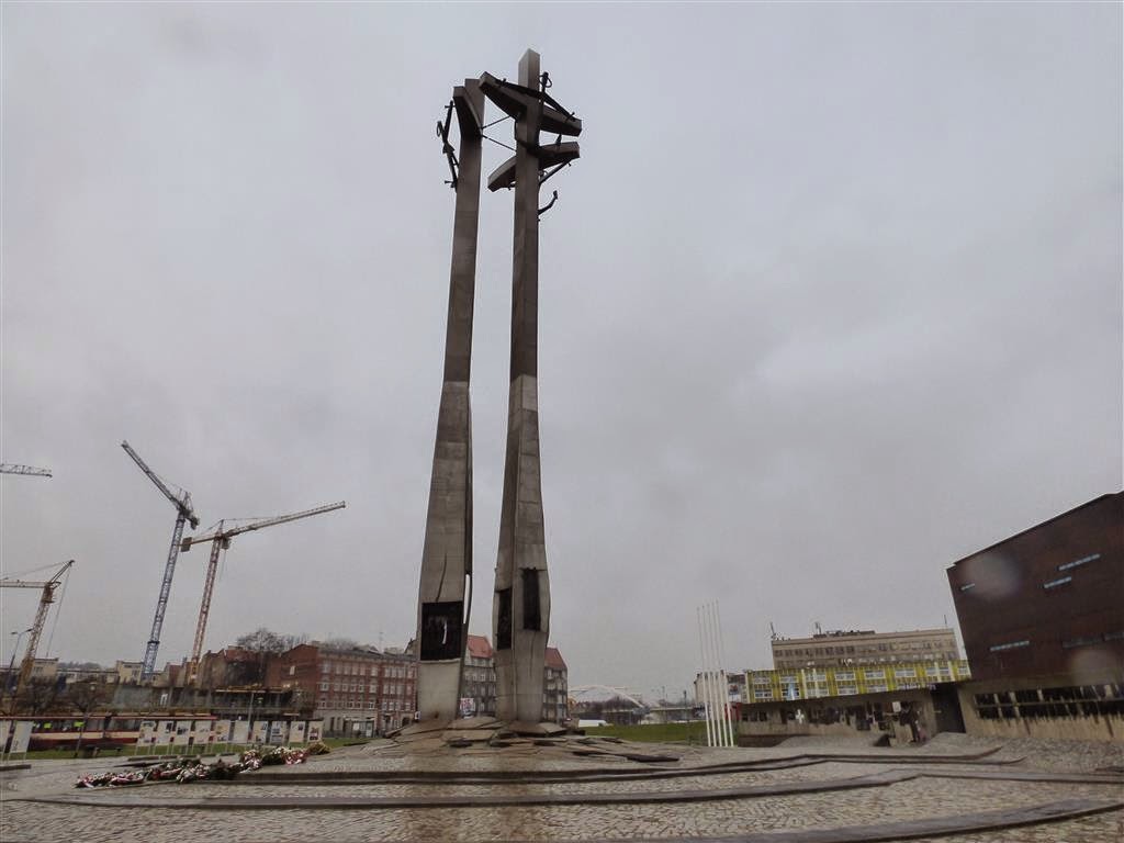 GDAŃSK - een monument voor de omgekomen scheepswerf arbeiders in 1970 bij de Leninwerf