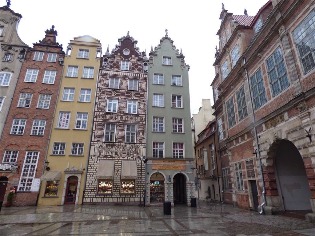 GDAŃSK - enkele gebouwen in het oude centrum
