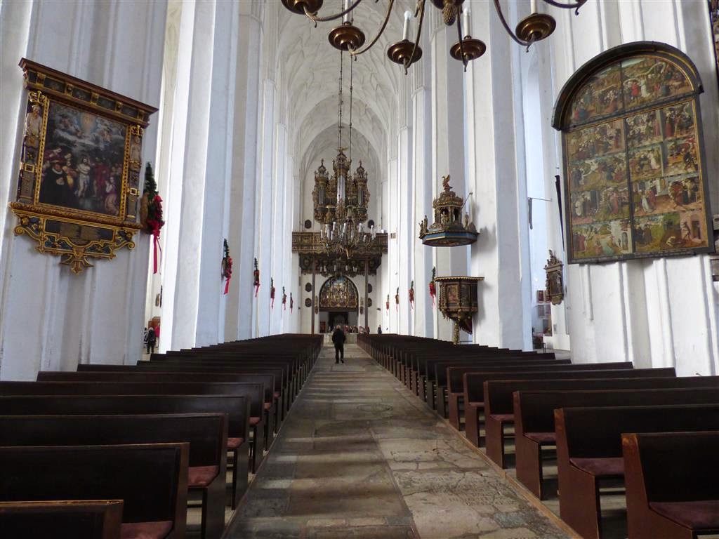 GDAŃSK - binnen in de Mariakerk