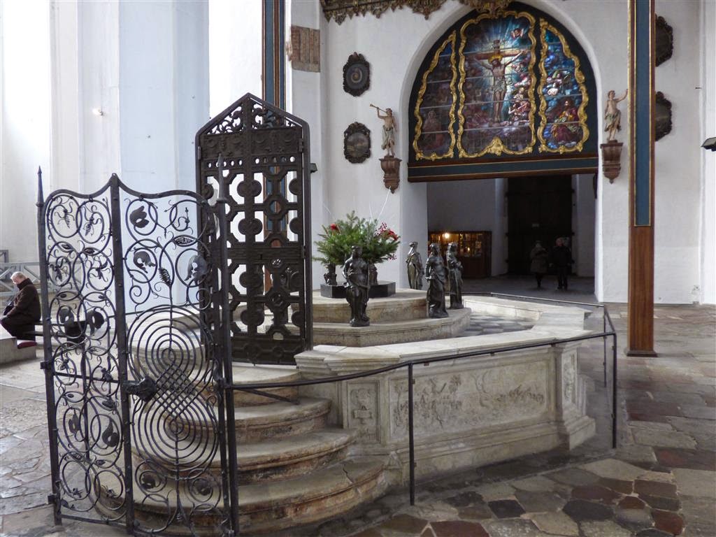 GDAŃSK - binnen in de Mariakerk
