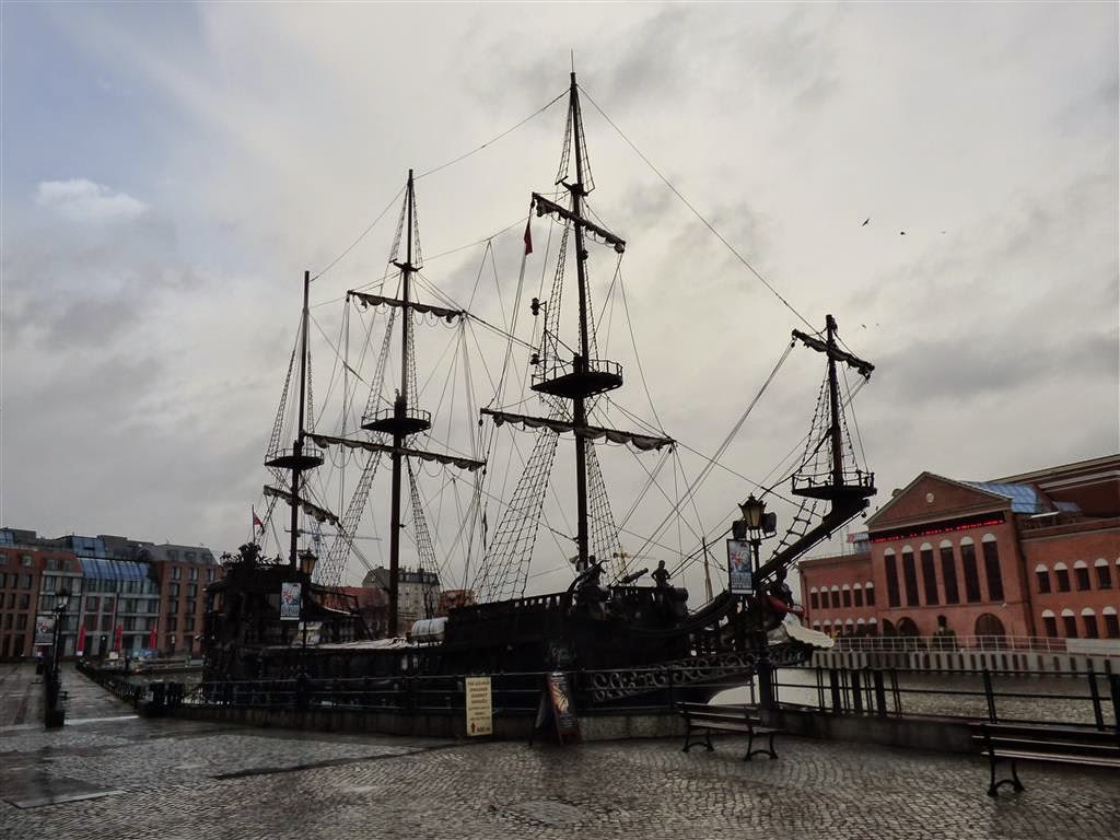 GDAŃSK - een replica van een piratenschip