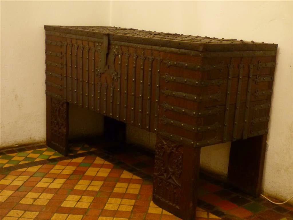 MALBORK - een oude kist in het kasteel van de Duitse Orde