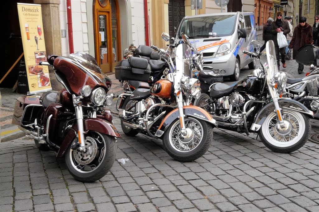 PRAAG - enkele mooie motoren