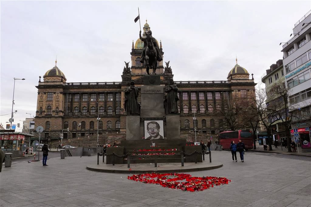 PRAAG - het Wenceslas monument en het nationaal museum