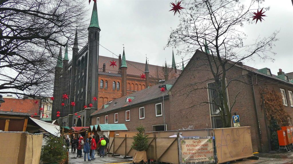 LÜBECK - het stadhuis (linkse gebouw)