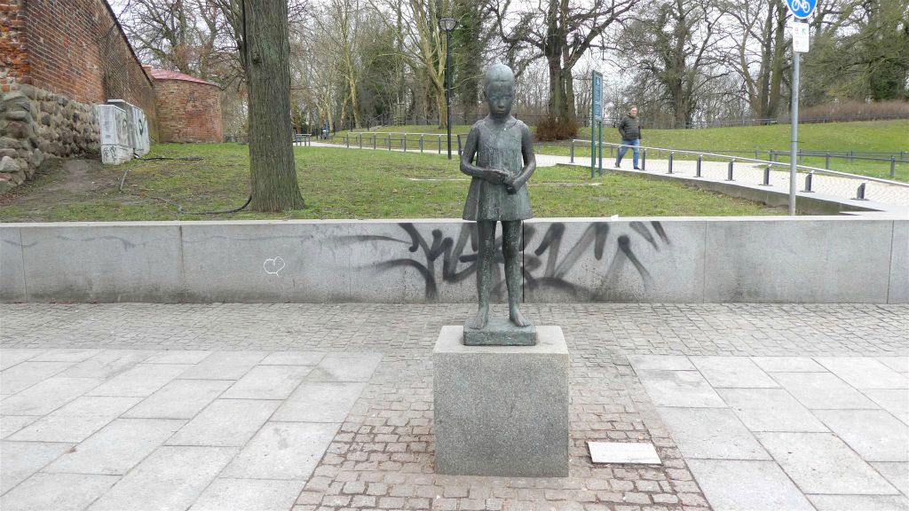 ROSTOCK - een standbeeld