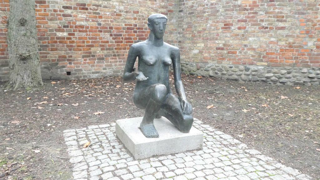 ROSTOCK - een standbeeld