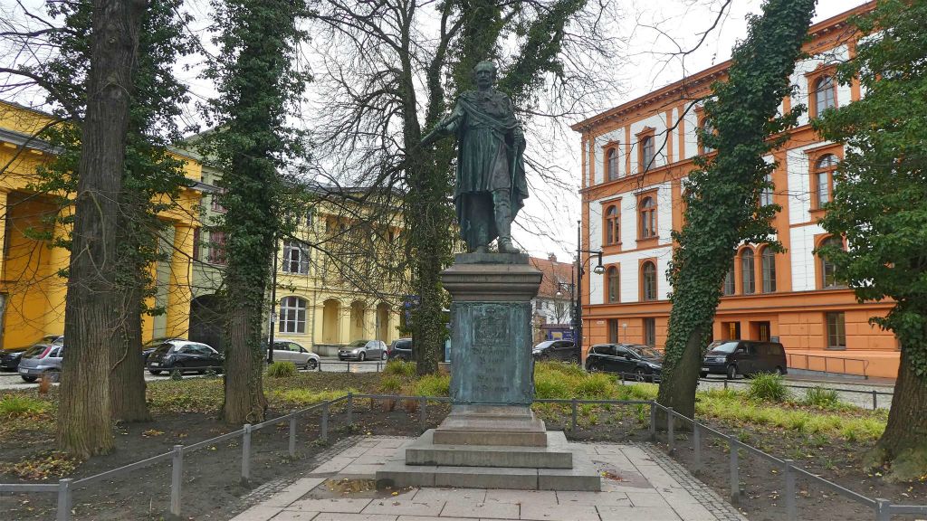 ROSTOCK - een monument ter ere van veldmaarschalk Gebhard Leberecht von Blücher (1742-1819)