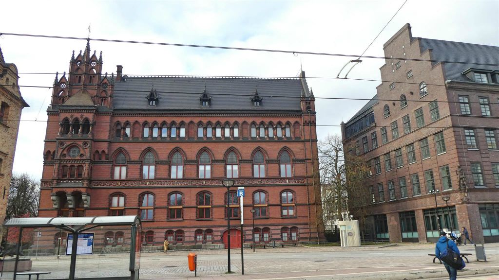 ROSTOCK - een gebouw van de hogere regionale rechtbank