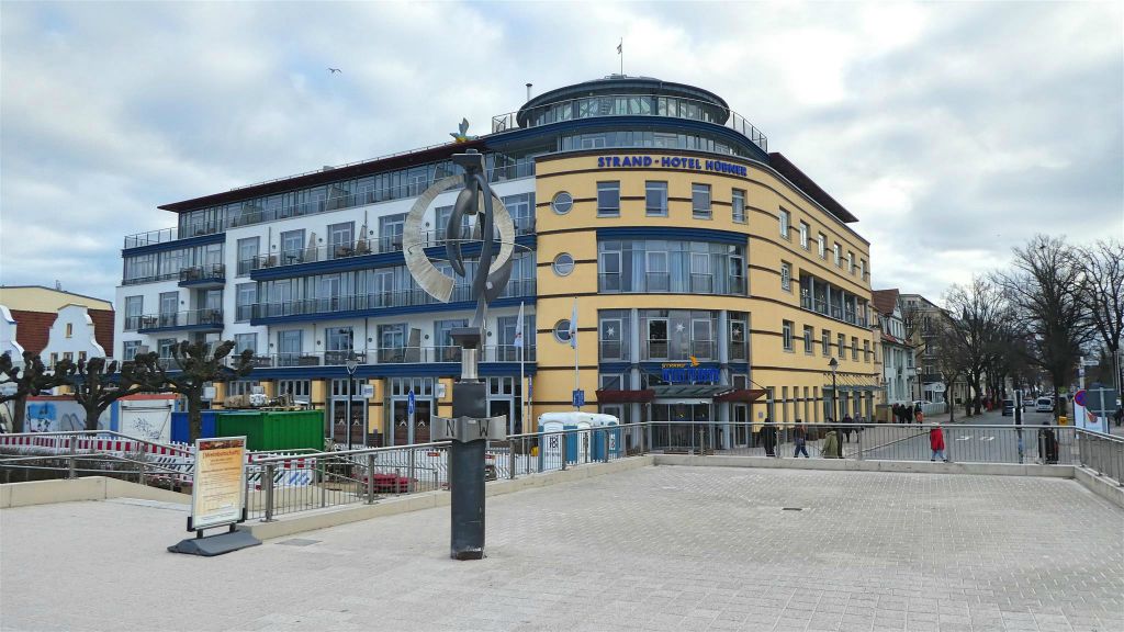 WARNEMÜNDE - het strandhotel Hübner