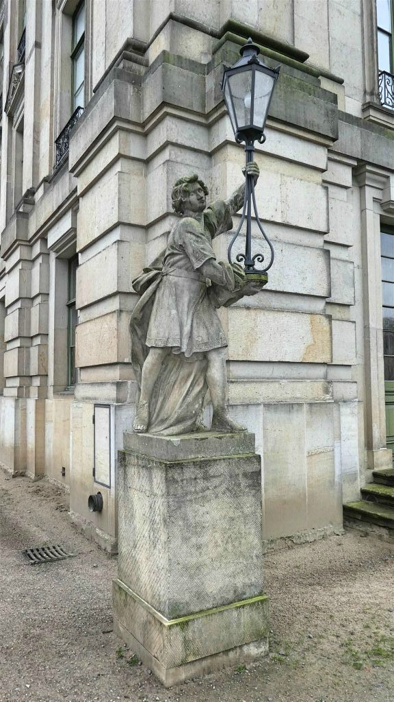 LUDWIGSLUST - een beeld bij het slot Ludwigslust