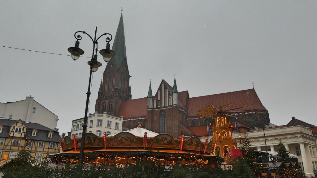 SCHWERIN - de dom van Schwerin