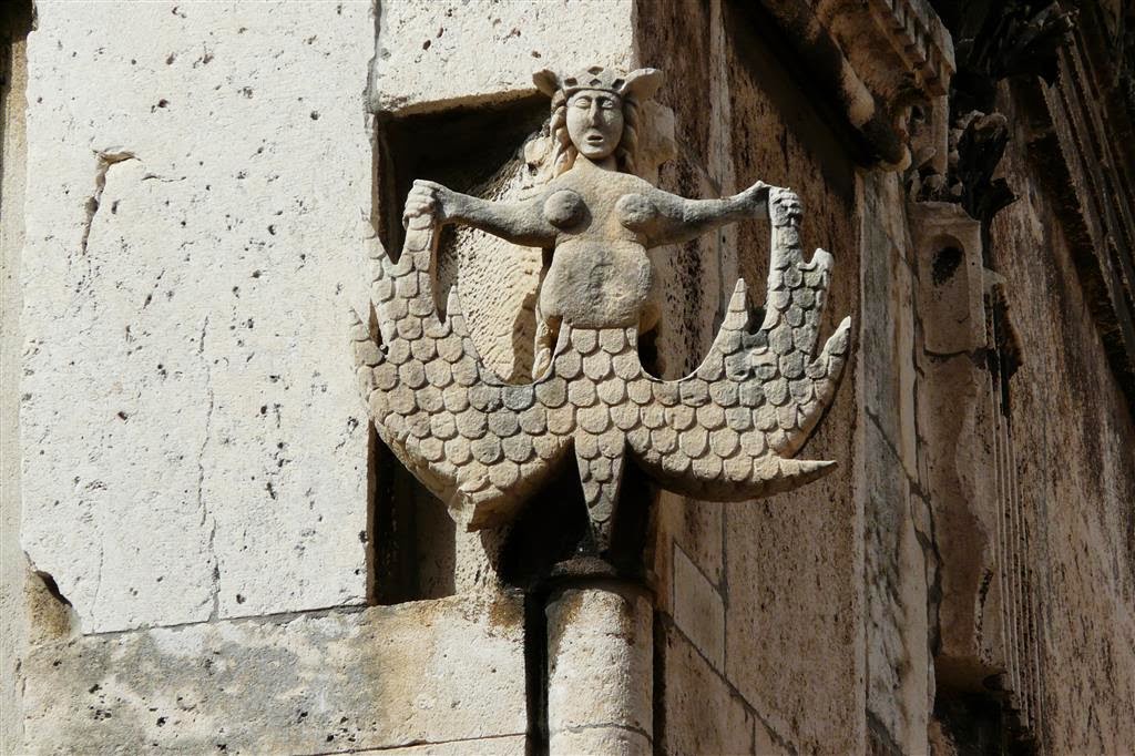 PULA - een beeld van het Communal Paleis