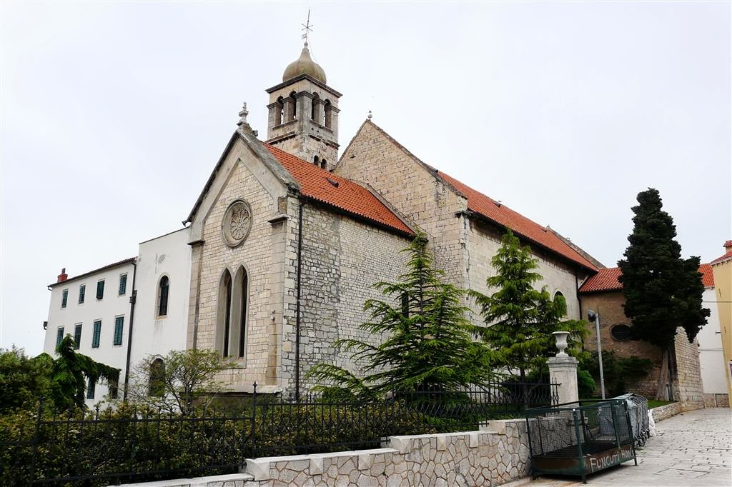 ŠIBENIK - de kerk en het klooster van Sint Franciscus