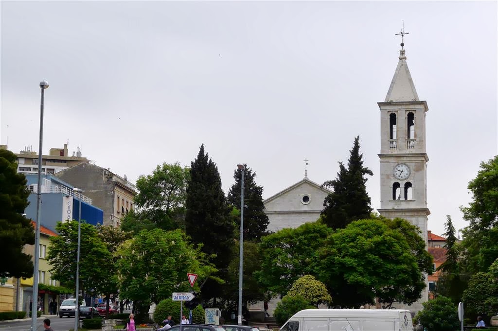 ŠIBENIK - de kerk van onze lieve vrouw buiten de stad