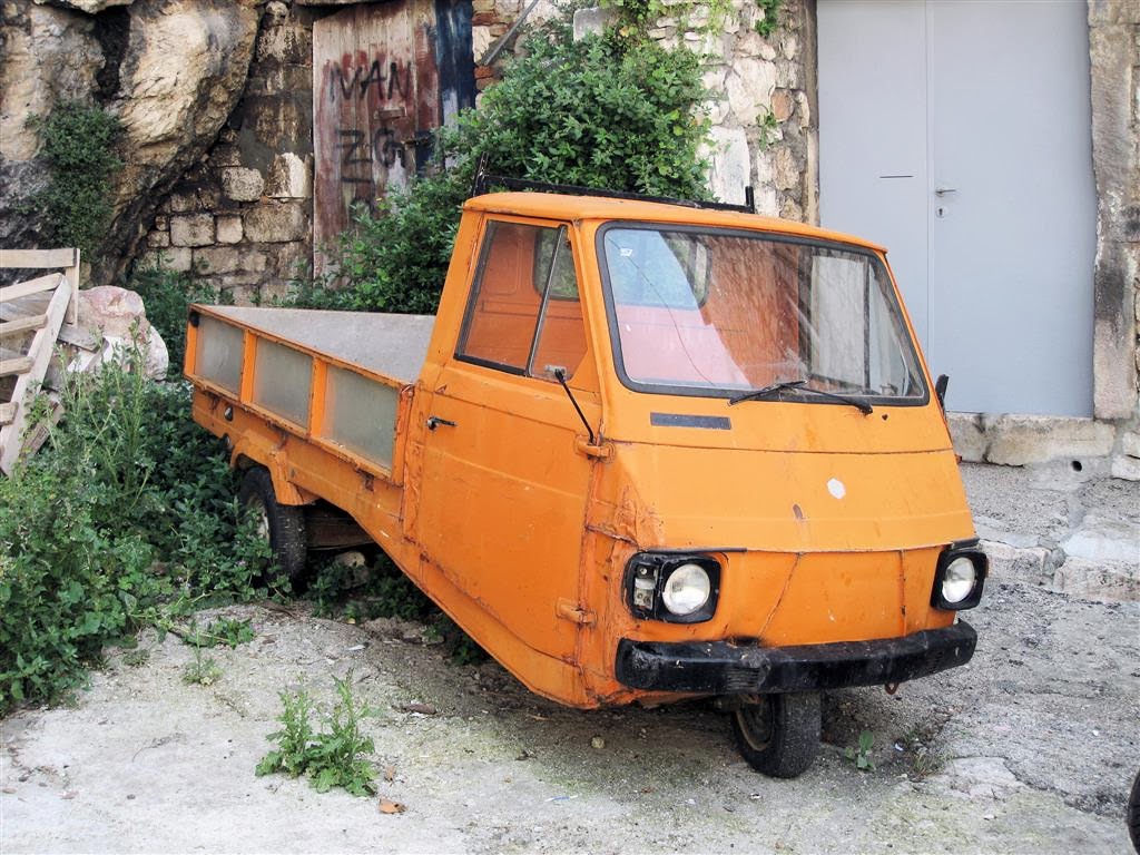 ŠIBENIK - een Piaggio Ape