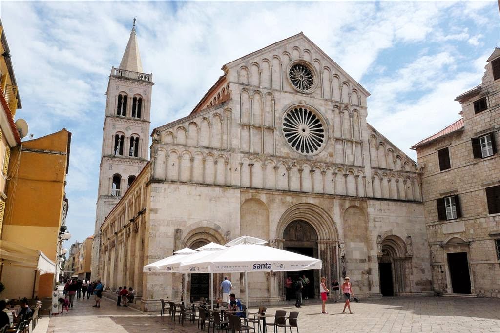 ZADAR - de kathedraal SInt Anastasia
