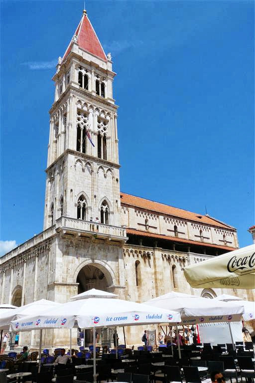 TROGIR - de Laurentius kathedraal